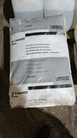 Фото Lewatit S1567 — ионообменная смола для удаления солей жесткости